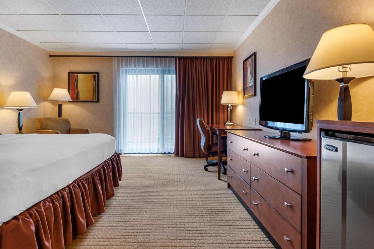 Best Western Plus Oswego Hotel And Conference Center Экстерьер фото