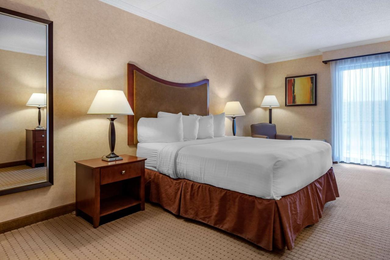 Best Western Plus Oswego Hotel And Conference Center Экстерьер фото