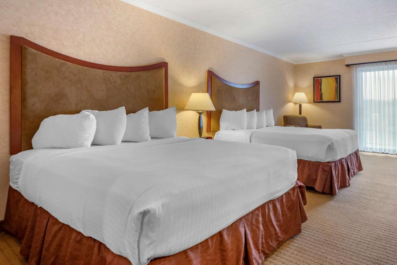 Best Western Plus Oswego Hotel And Conference Center Экстерьер фото
