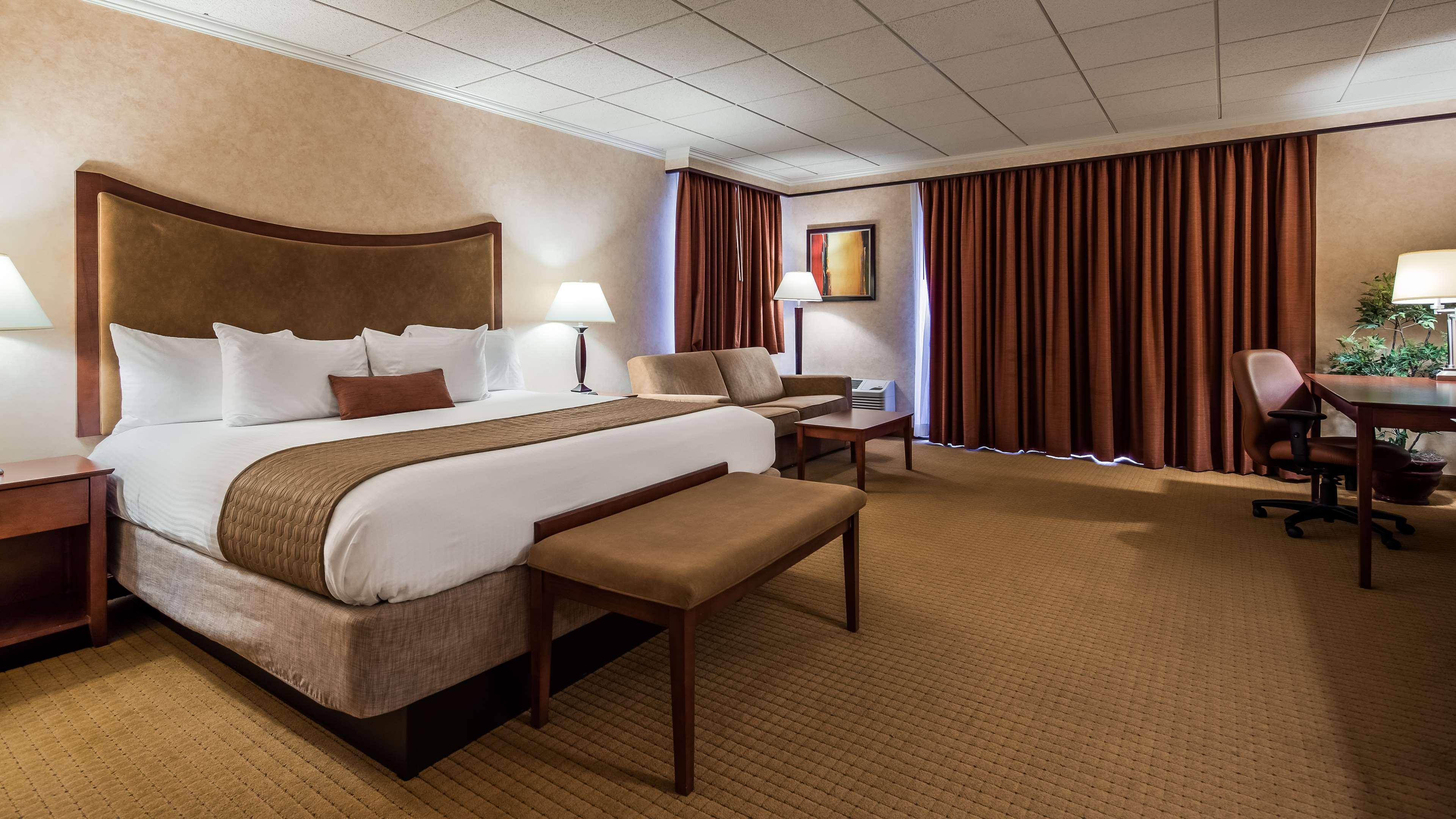 Best Western Plus Oswego Hotel And Conference Center Экстерьер фото