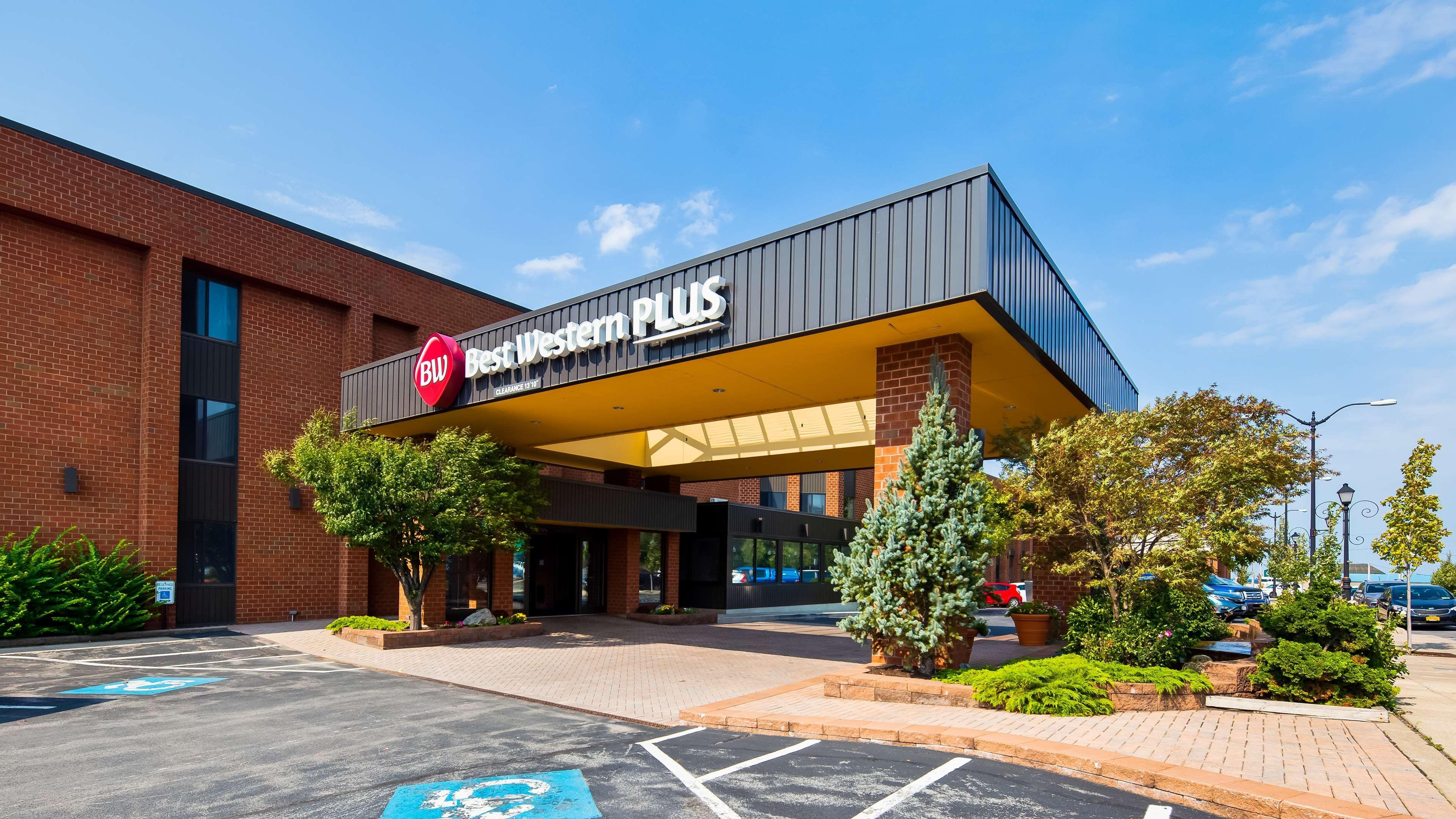 Best Western Plus Oswego Hotel And Conference Center Экстерьер фото